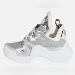 Louis Vuitton Arlight Sneakers 100% Authentic. Worn twice.